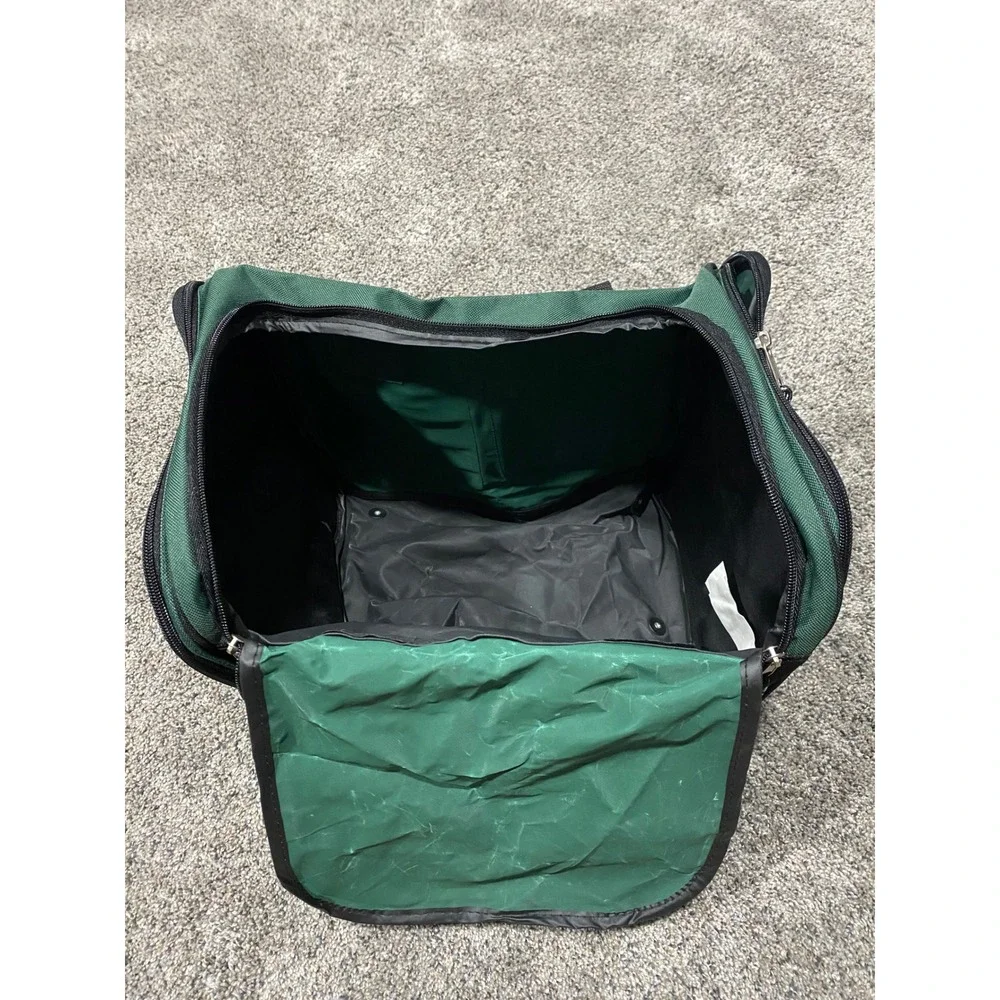 Tournamax 15 Inch Duffel Bag Green Black Polyester Travel Gym Sports Carry On